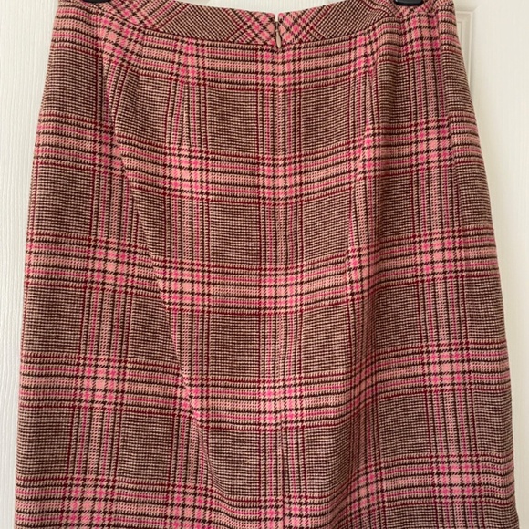 Spring plaid Talbots skirt - Picture 2 of 4